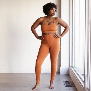 Girlfriend Collective High Rise FLOAT Leggings in Spice Size Small